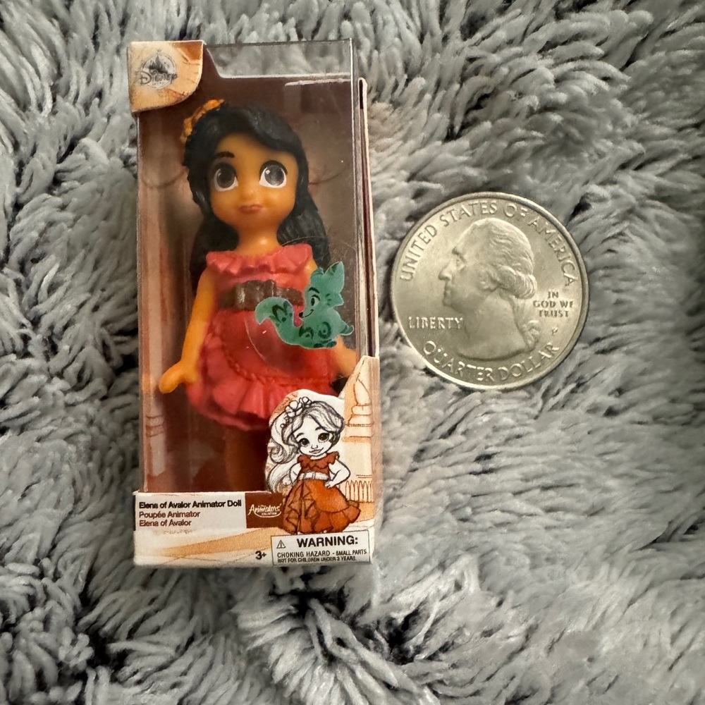 Elena of Avalor - Mini Brands DISNEY Store Edition SERIES 3 Zuru ANIMATOR DOLL